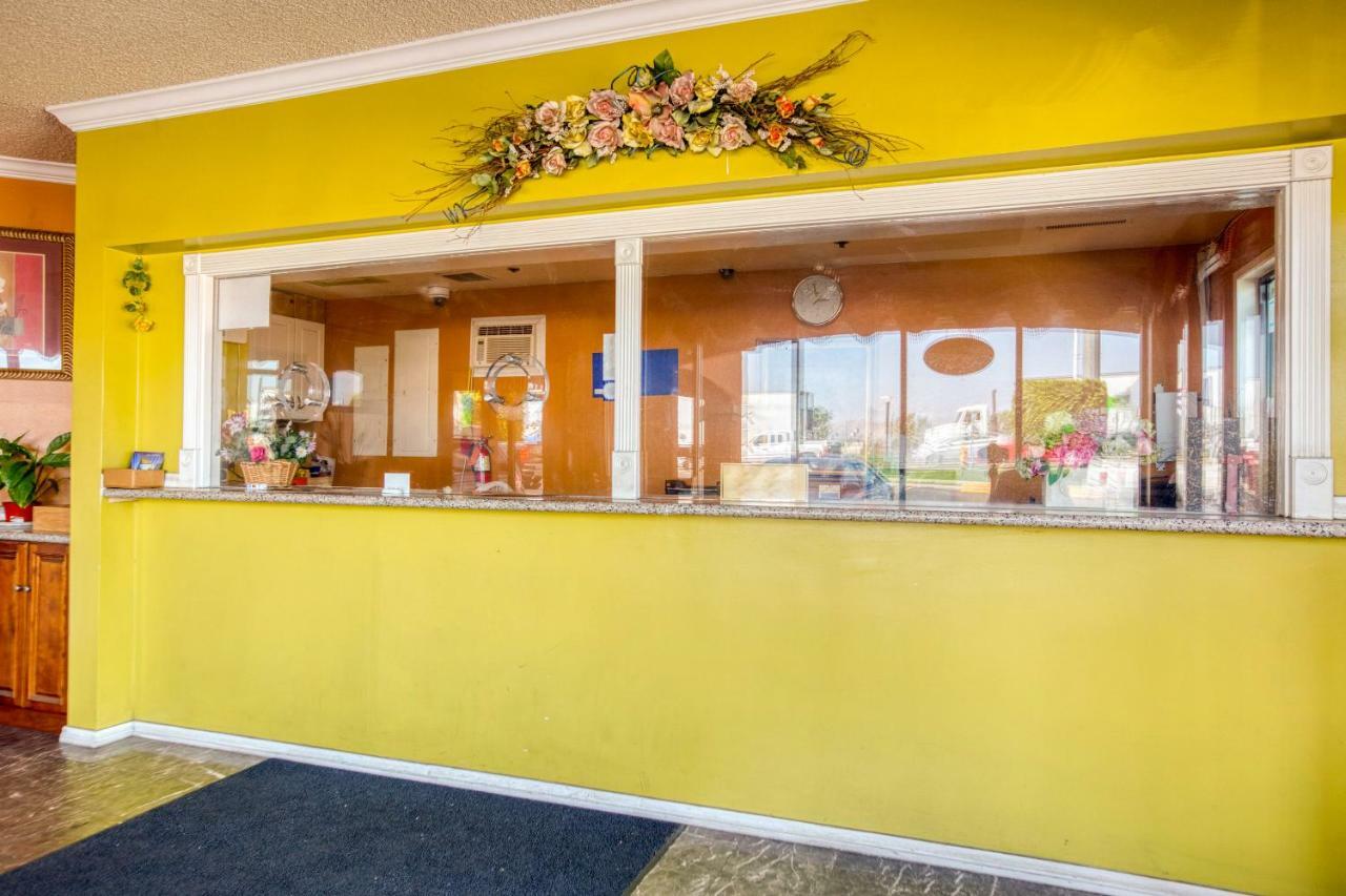 Hotel Corona Ca - Hwy 91 Eksteriør bilde